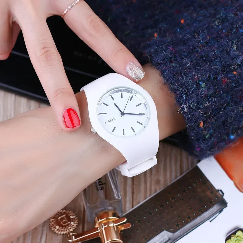Women Watches Famous Brand Quartz Watch Women Fashion Casual Sports Silicone Wristwatch Hot Kobiet Zegarka