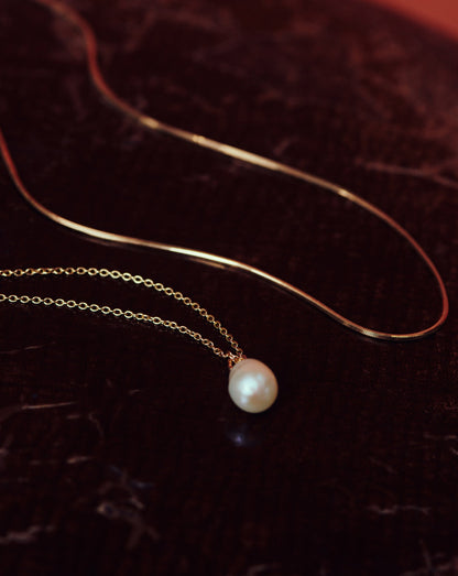Gold Baroque Pearl Organic Necklace
